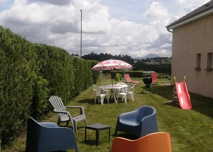 Entre Vulcania Et Le Sancy